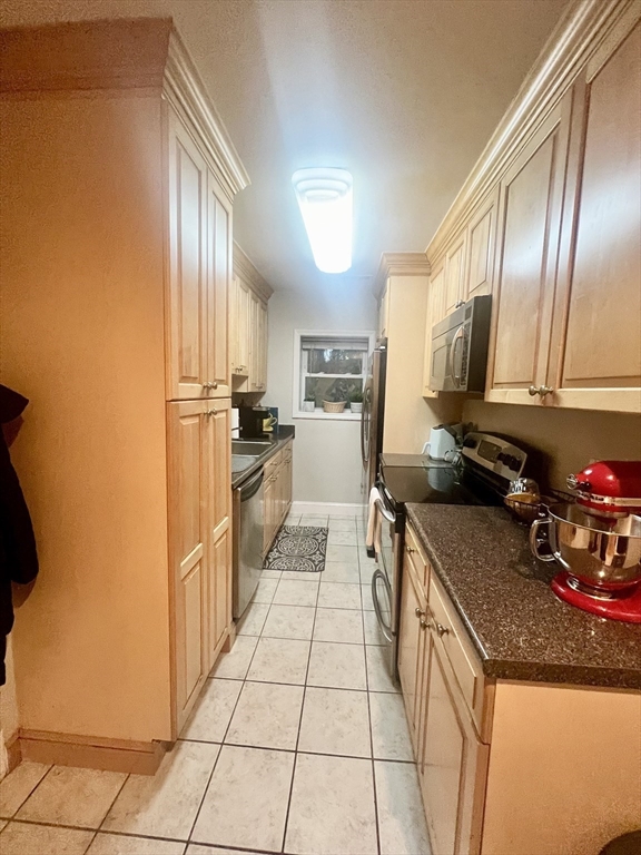 188 Newton Street # 4