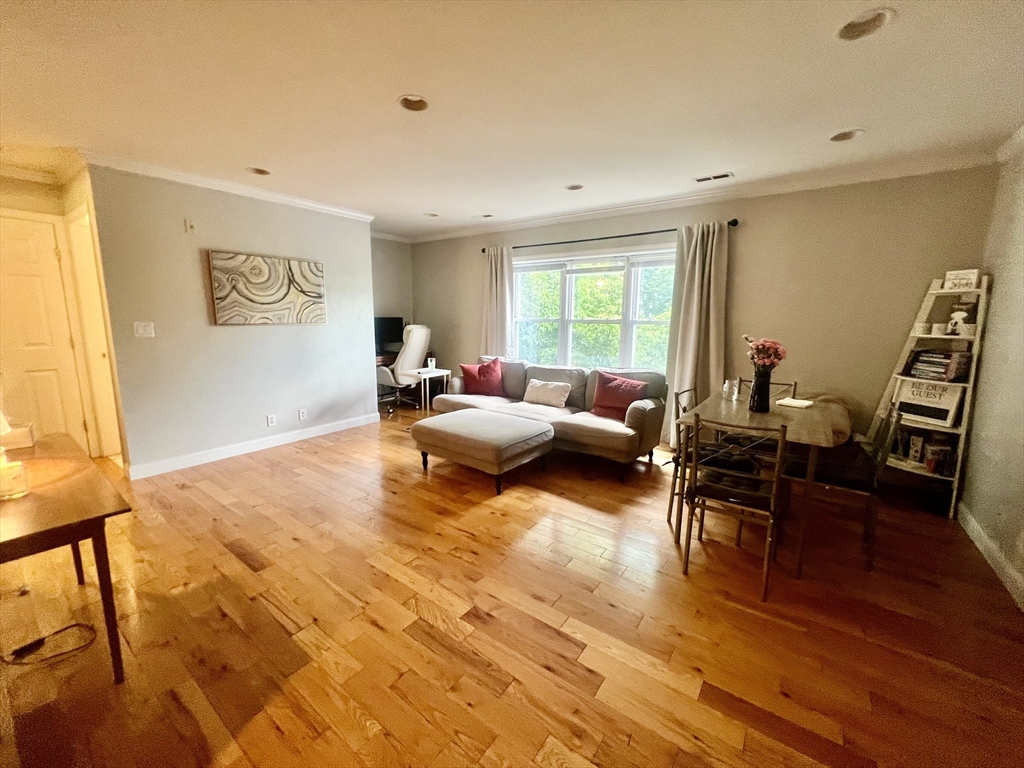 188 Newton Street # 4