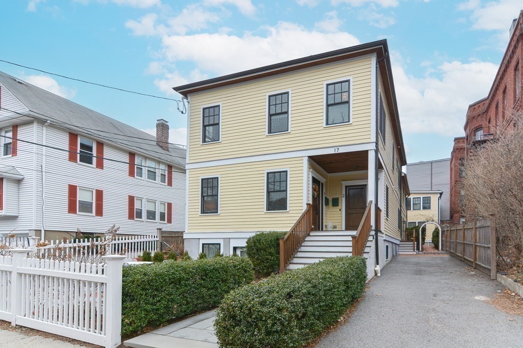 17 Davis Ave # 2
