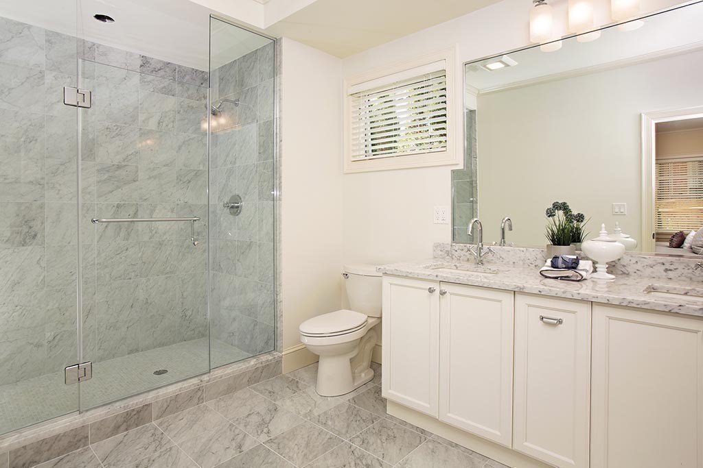17 Davis Ave # 2