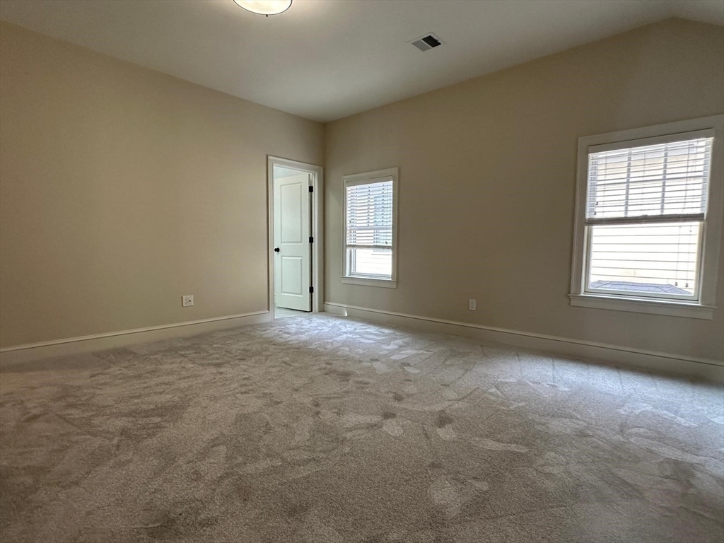 17 Davis Ave # 2