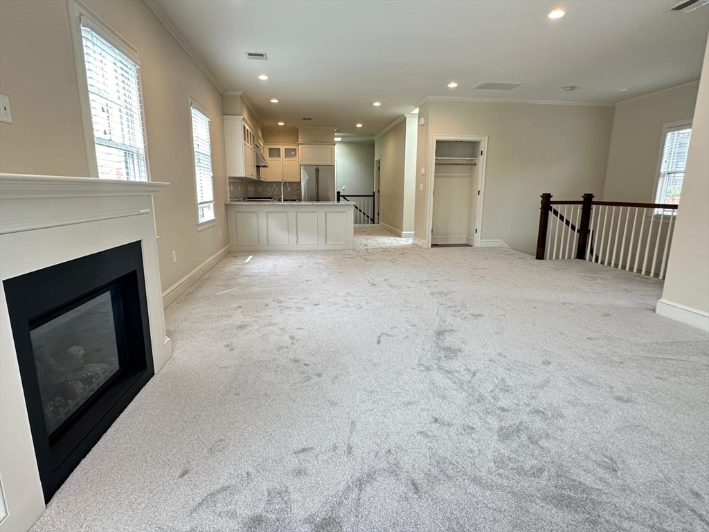 17 Davis Ave # 2