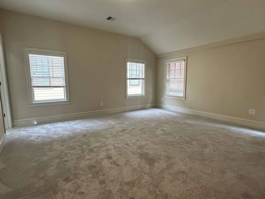 17 Davis Ave # 2
