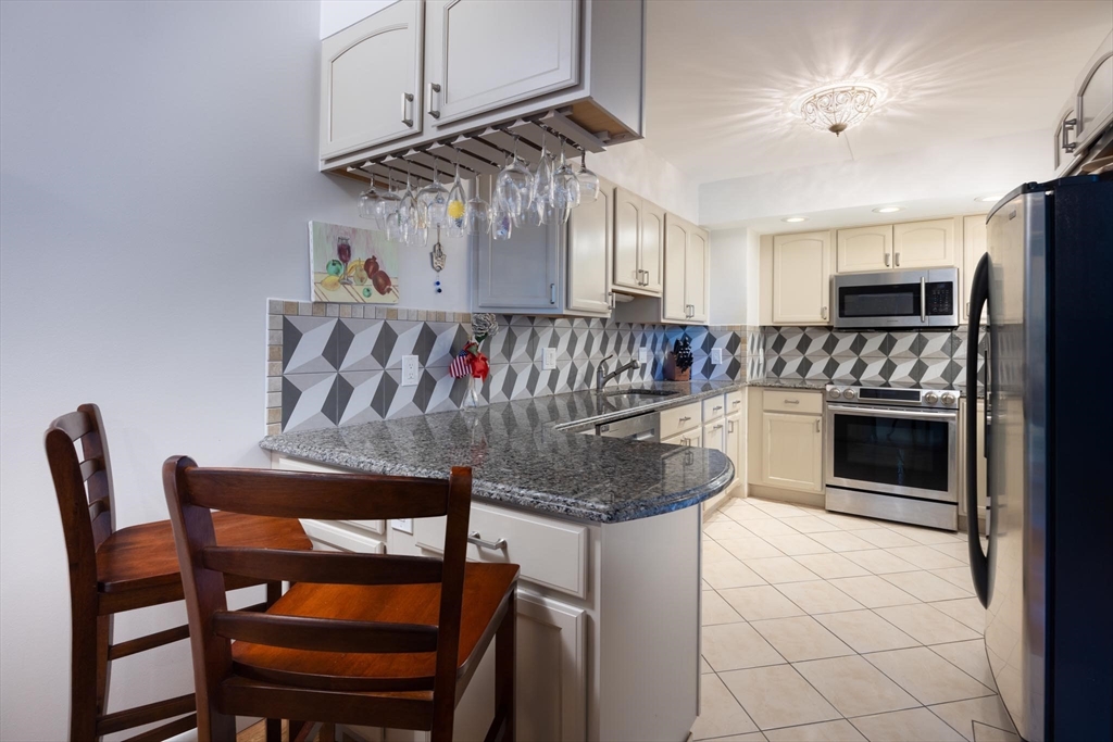 1731 Beacon St # 1010