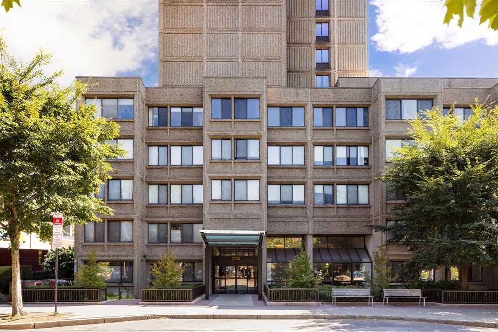 1731 Beacon St # 1010