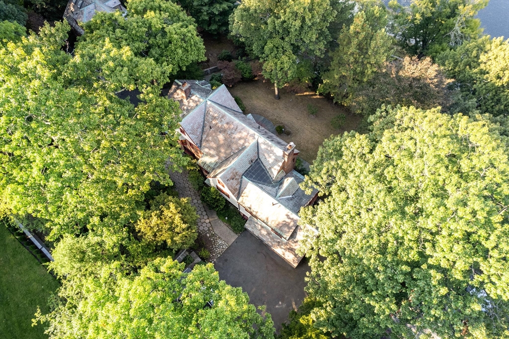 20 Beacon St