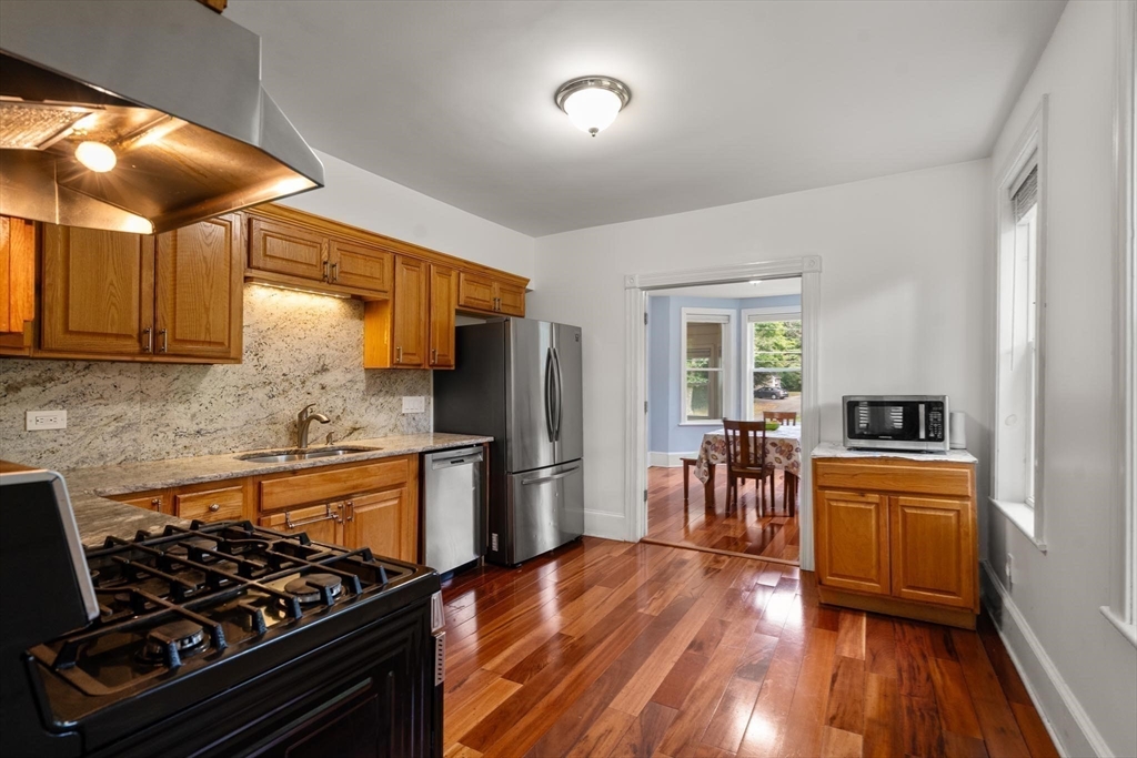 35 Lakeview Rd