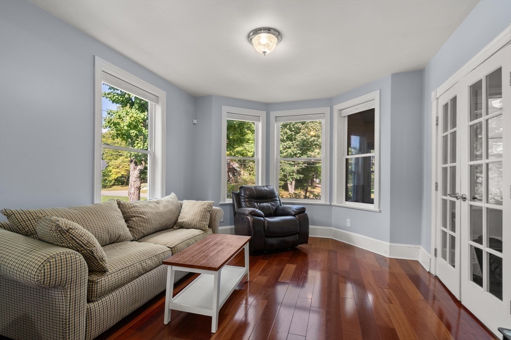 35 Lakeview Rd