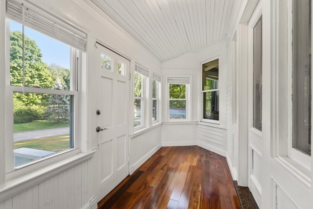 35 Lakeview Rd