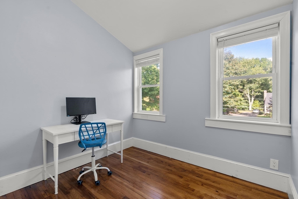 35 Lakeview Rd