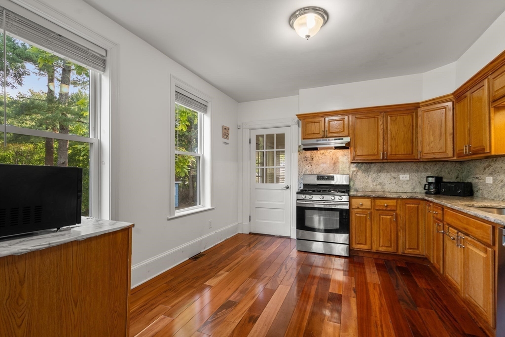 35 Lakeview Rd