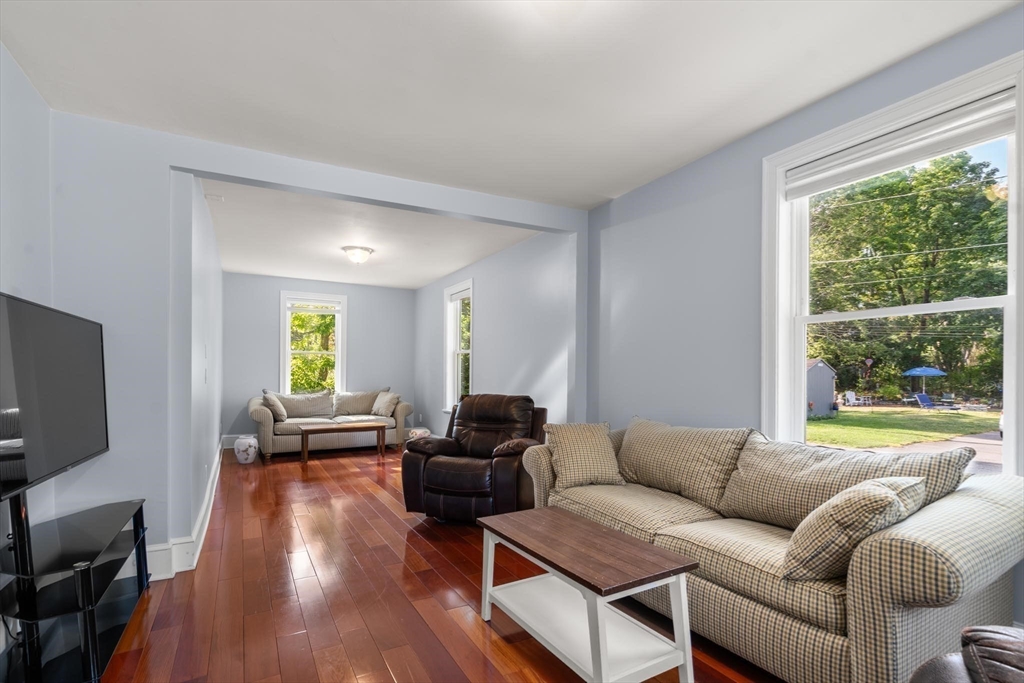 35 Lakeview Rd