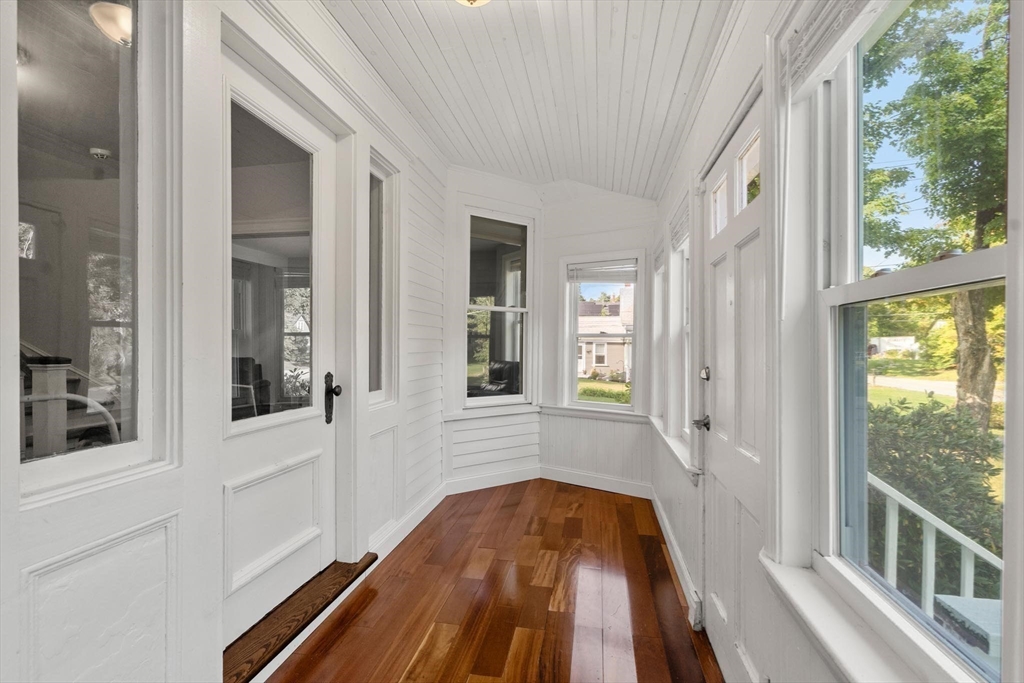 35 Lakeview Rd