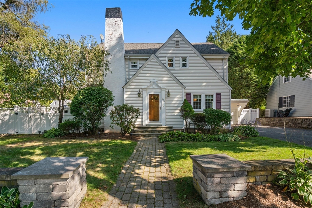 524 Parker St