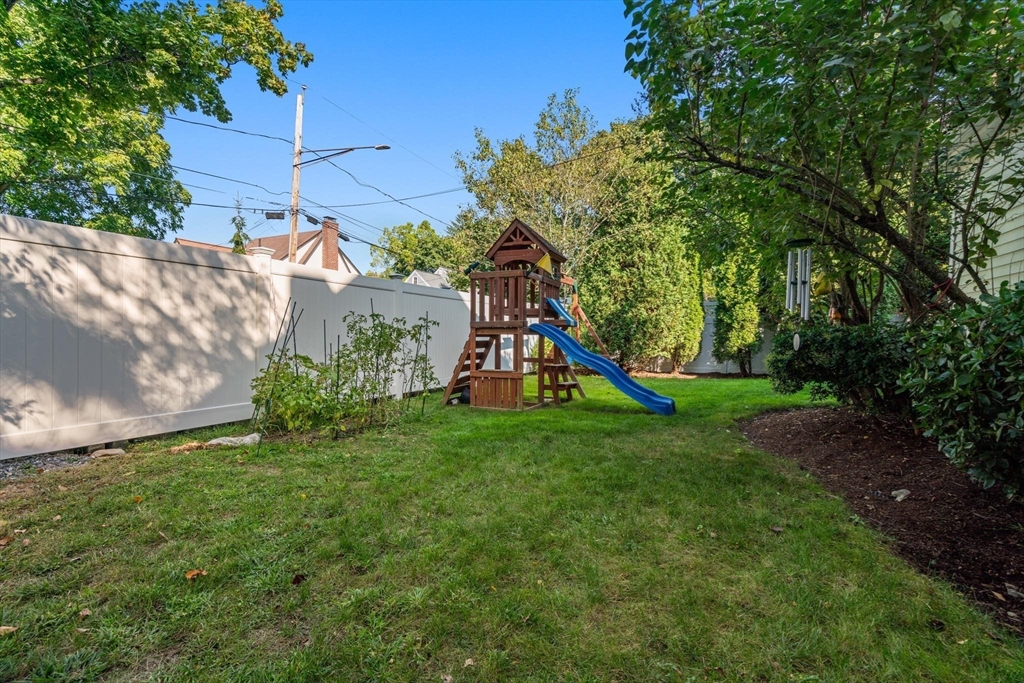 524 Parker St