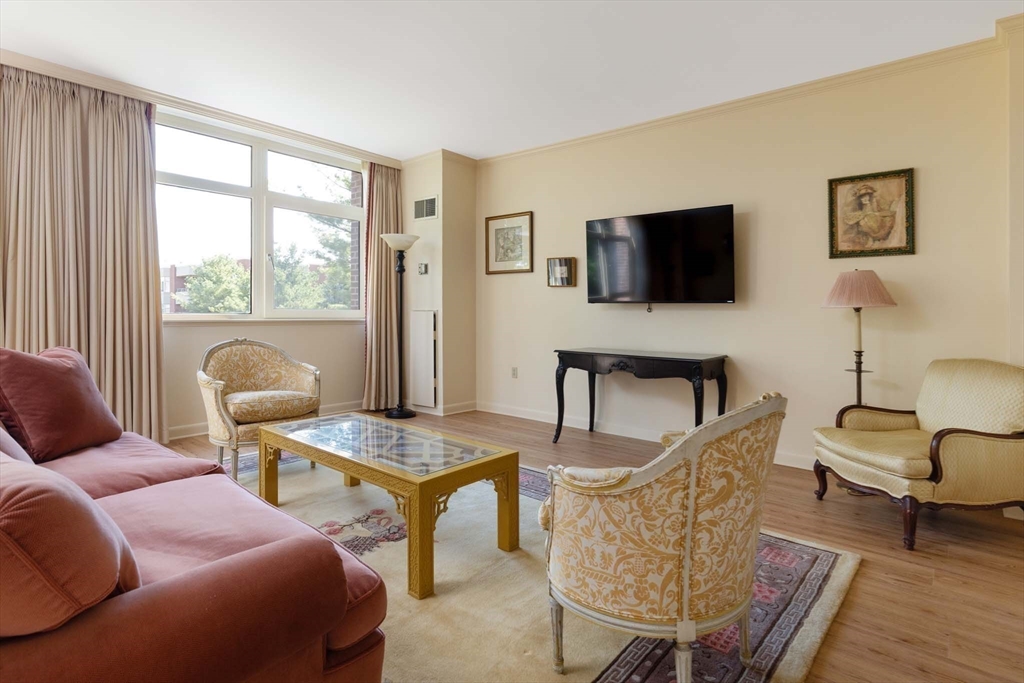 79 Florence Street # 410S