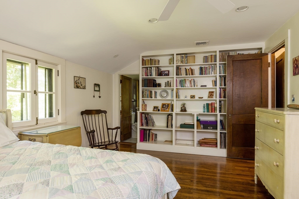 15 Goddard Ave