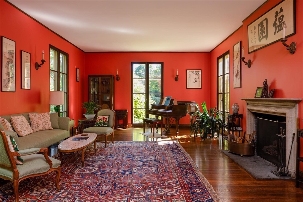 15 Goddard Ave