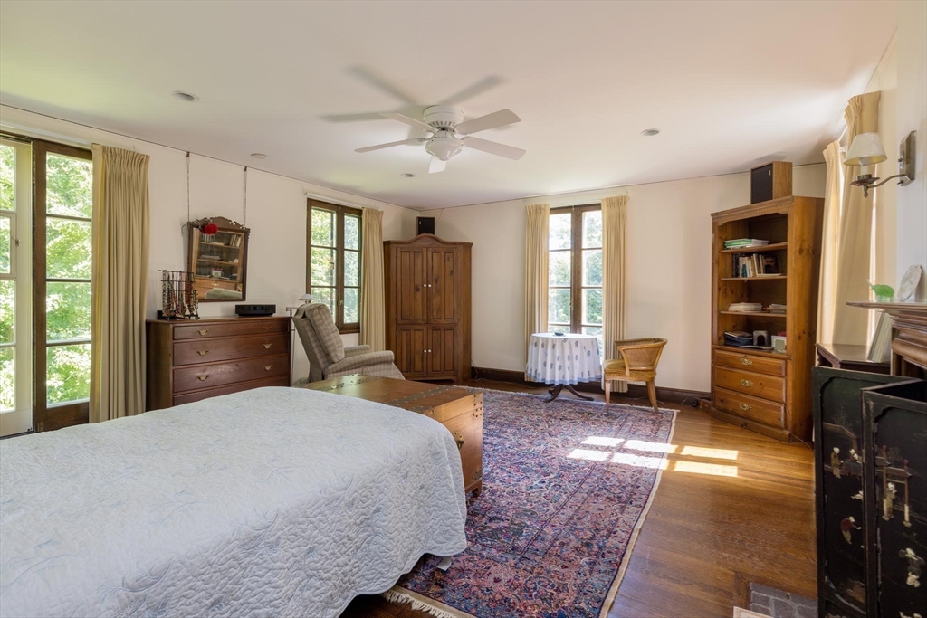 15 Goddard Ave