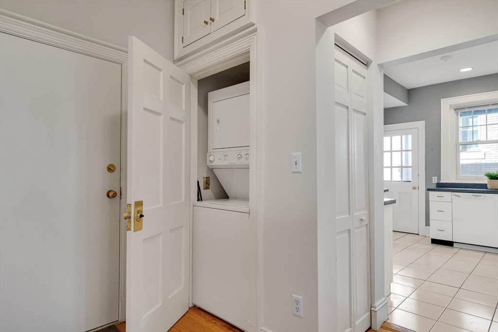 118 Saint Paul Street # 4