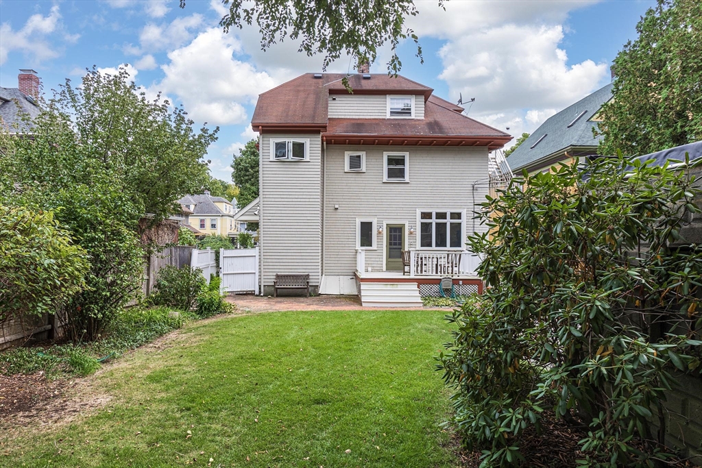 14 Dana St