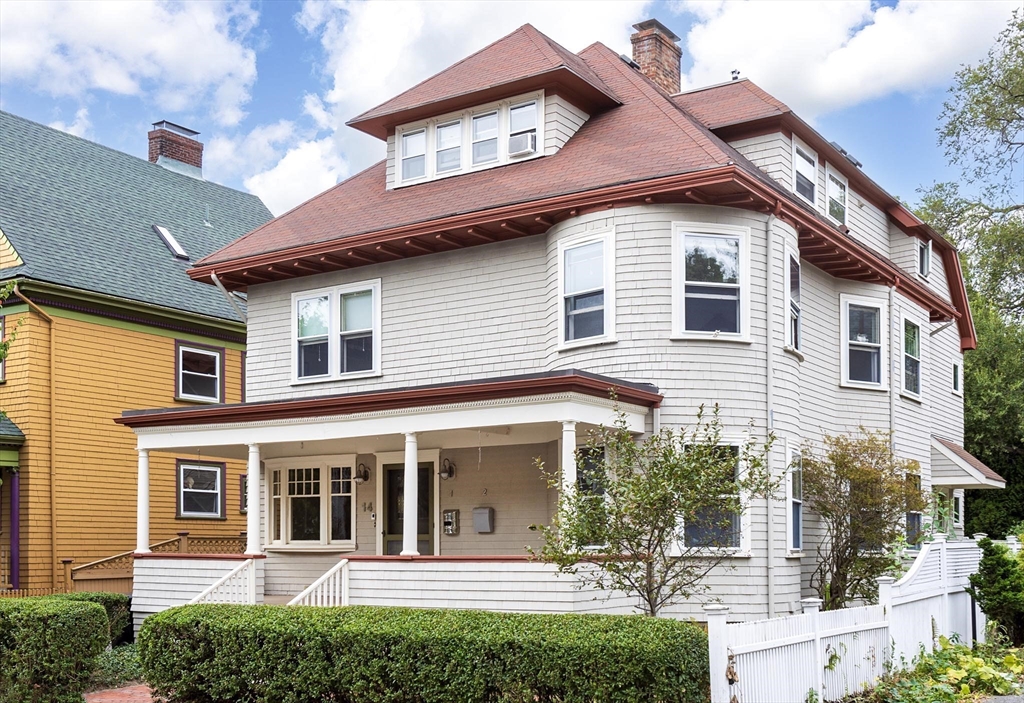 14 Dana St