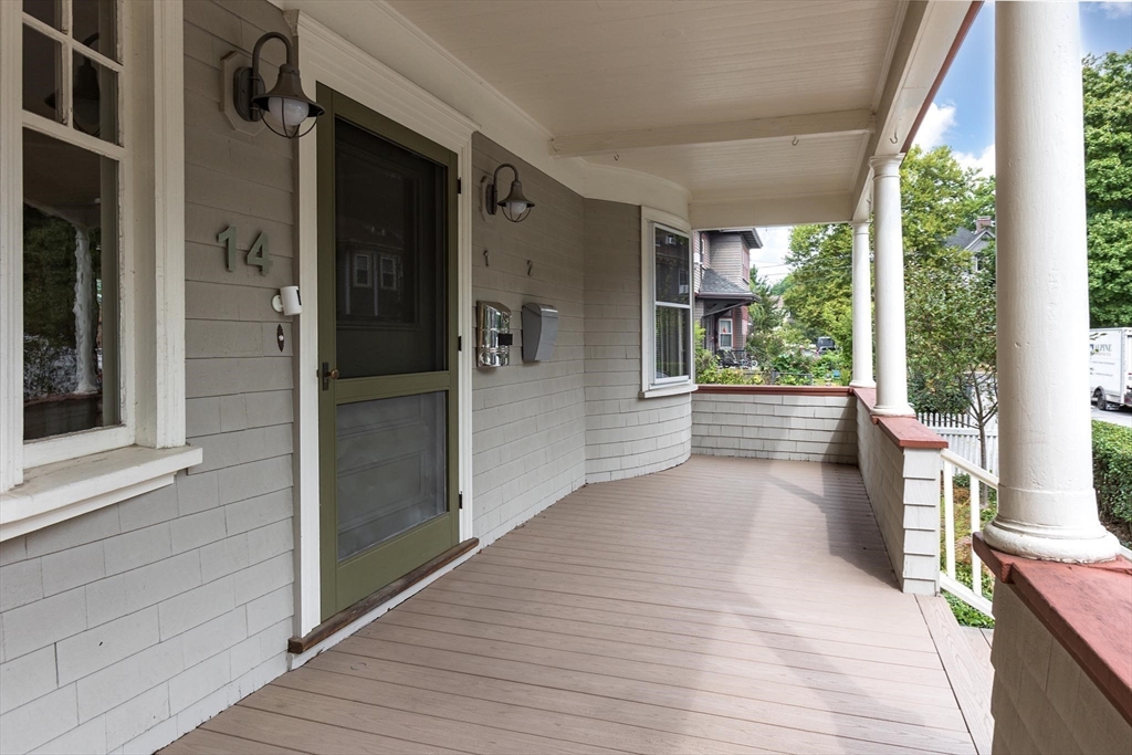 14 Dana St