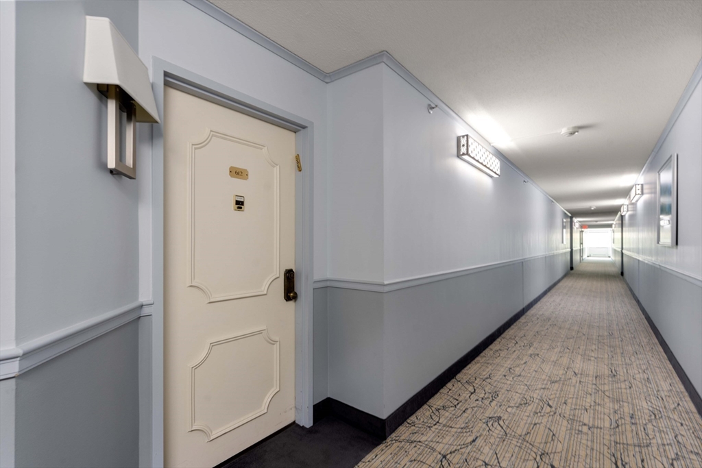 250 Hammond Pond Parkway # 612S