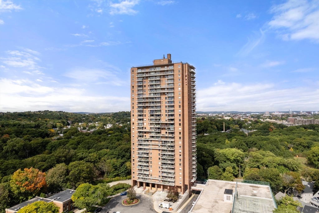 111 Perkins St # 217