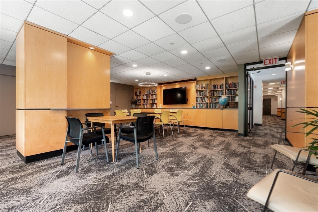 111 Perkins St # 217