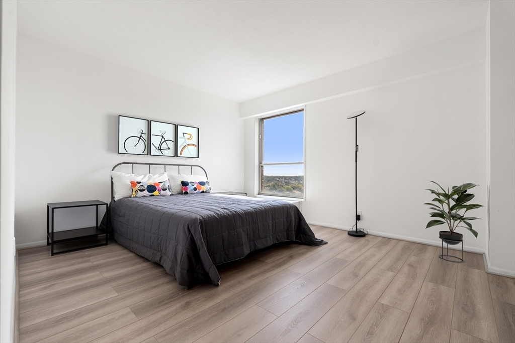 111 Perkins St # 217