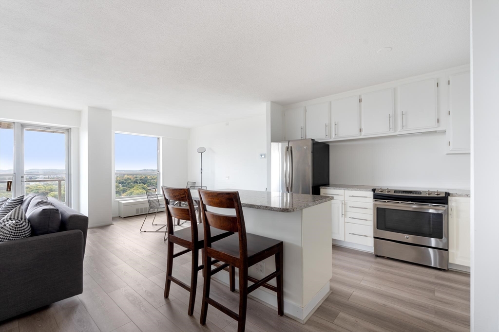 111 Perkins St # 217