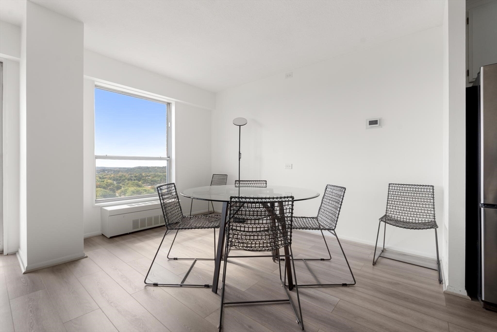 111 Perkins St # 217