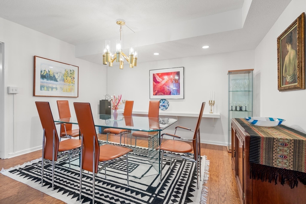 250 Hammond Pond Parkway # 205S