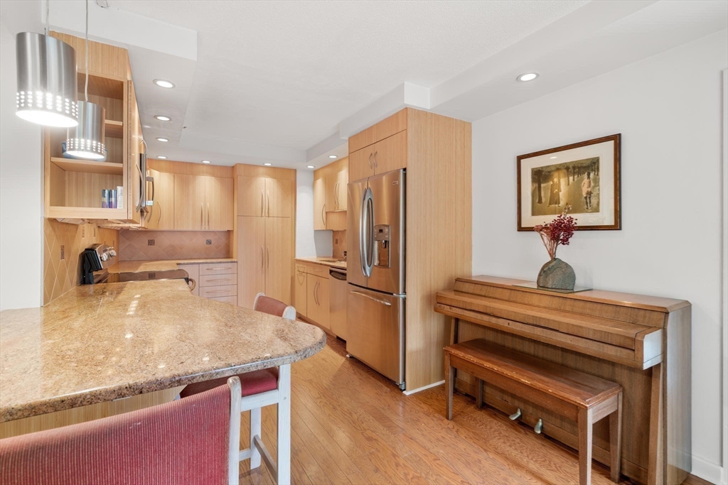 250 Hammond Pond Parkway # 205S