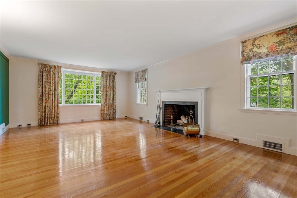96 Wolcott Rd
