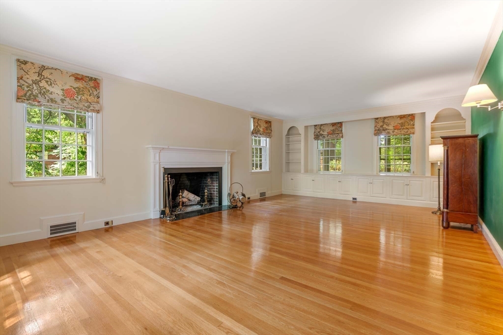 96 Wolcott Rd