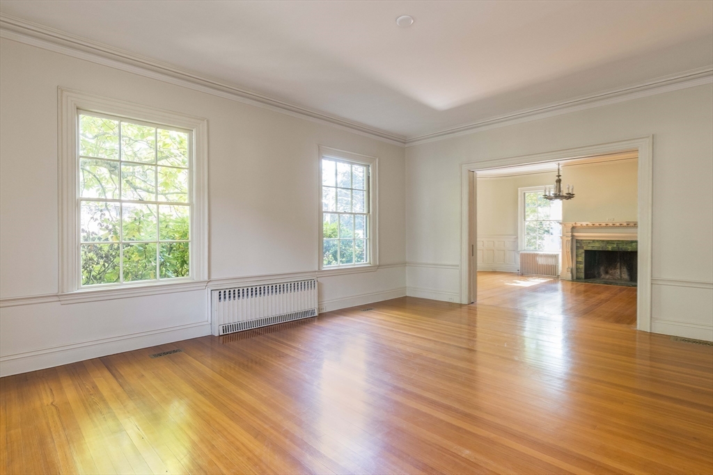 87 Hammond St