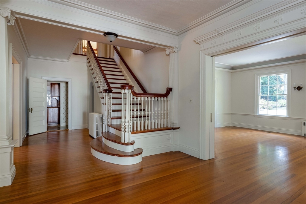 87 Hammond St