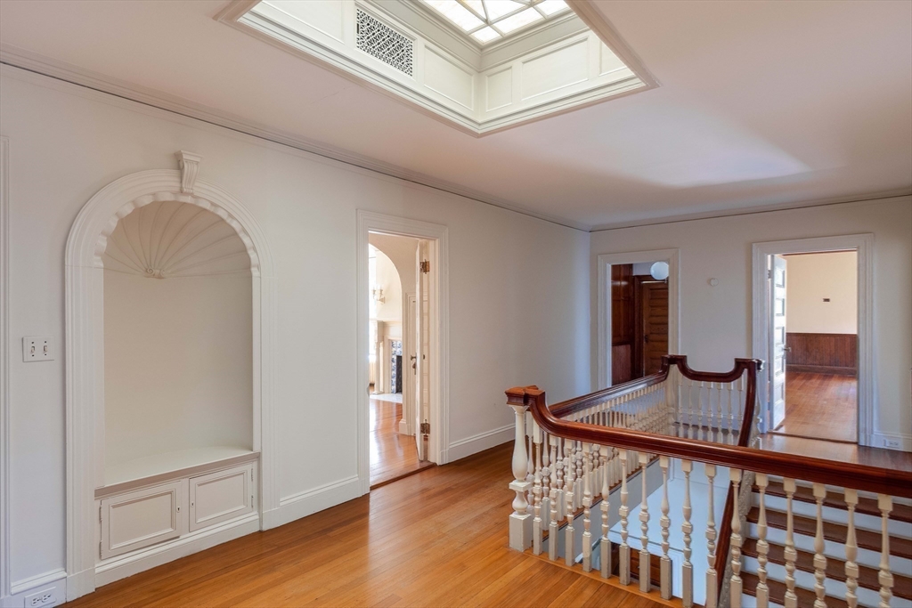 87 Hammond St