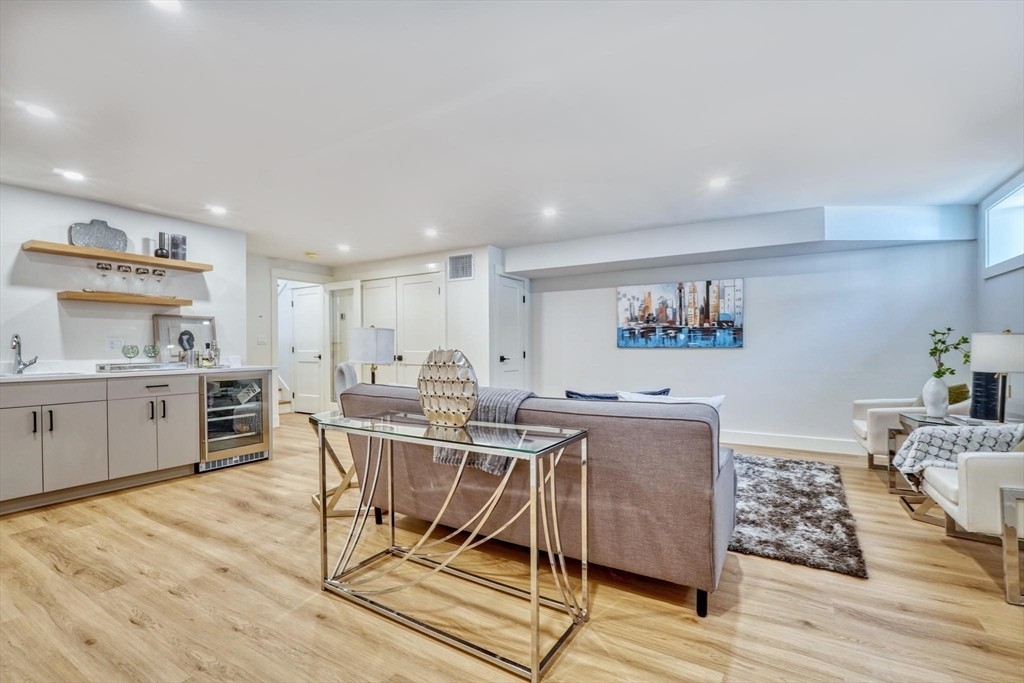124 Norwood Ave # C