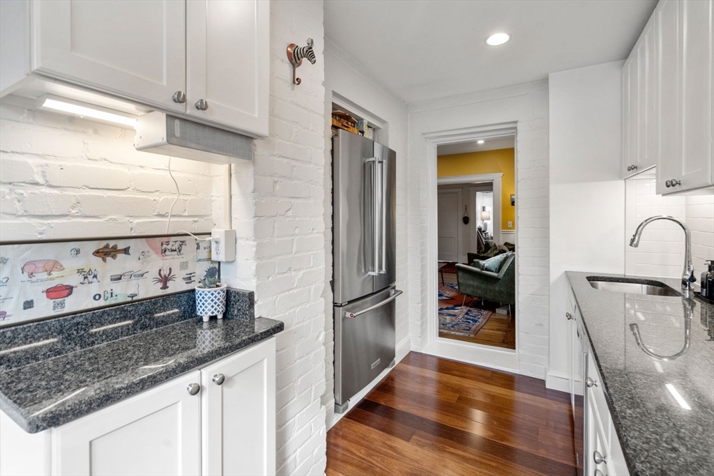 26 Medfield St # 5