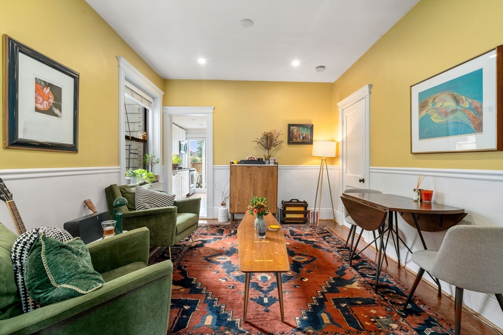 26 Medfield St # 5