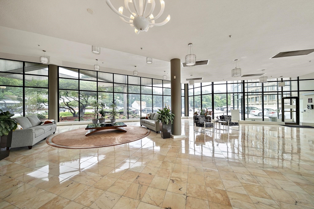 250 Hammond Pond Parkway # 303S