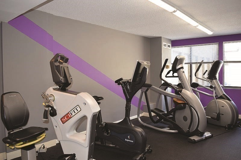 250 Hammond Pond Parkway # 1507N