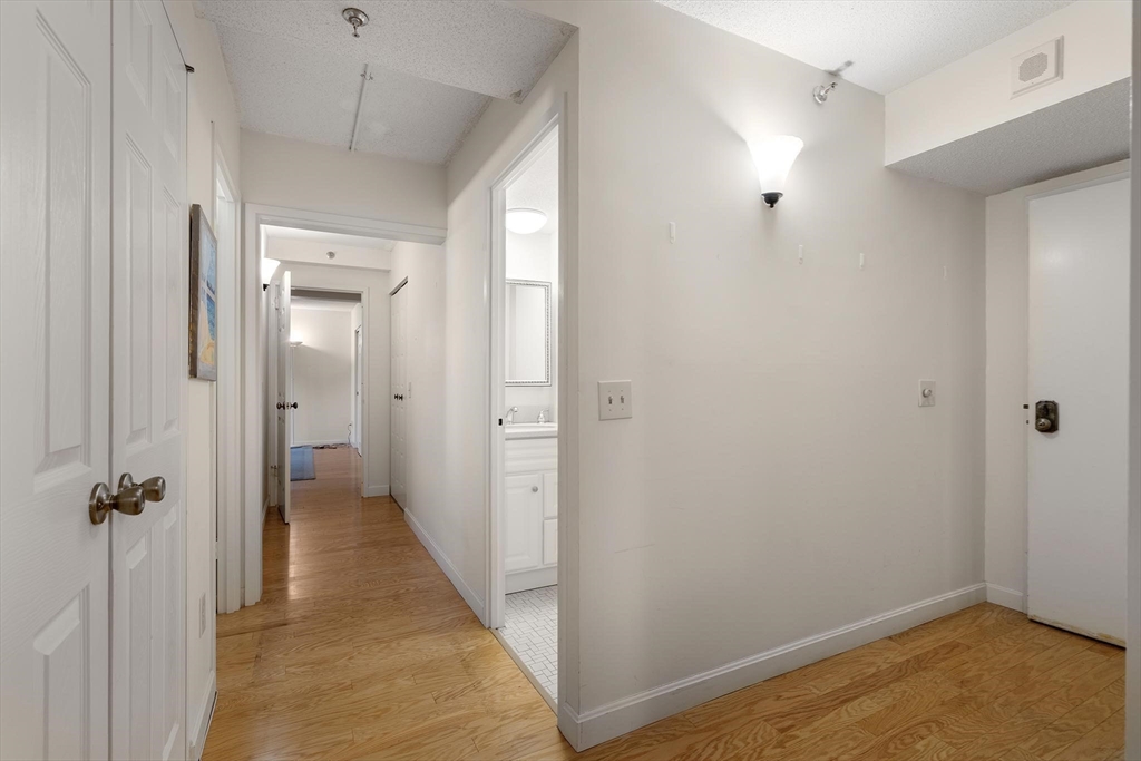 250 Hammond Pond Parkway # 1507N