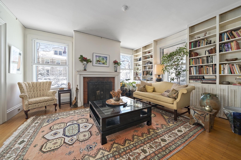 22 Winthrop St