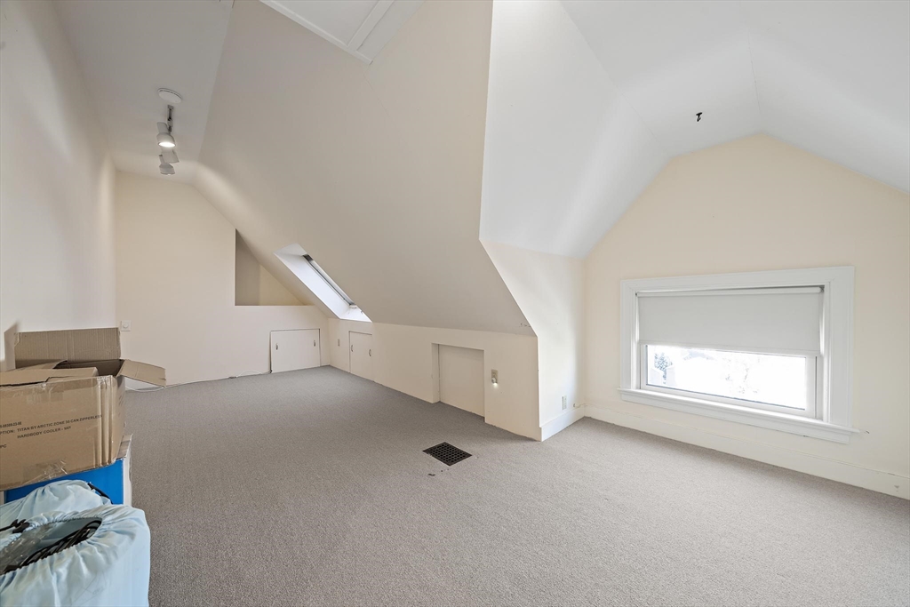 22 Winthrop St