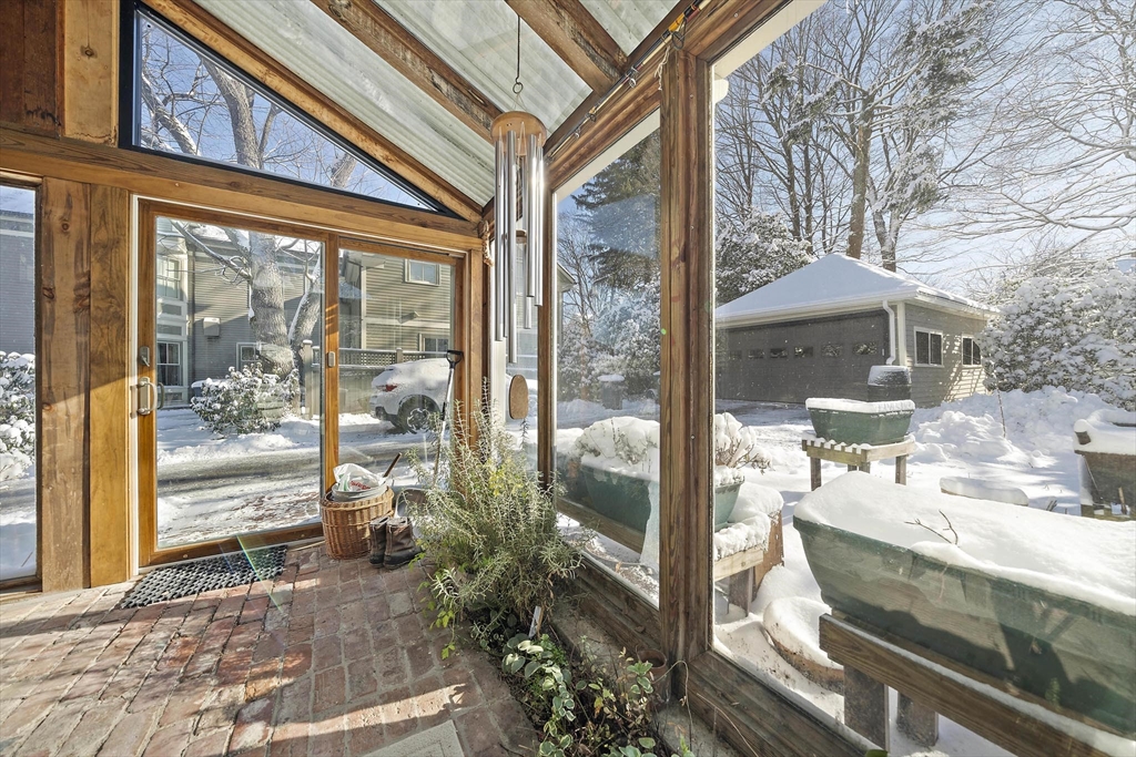 22 Winthrop St