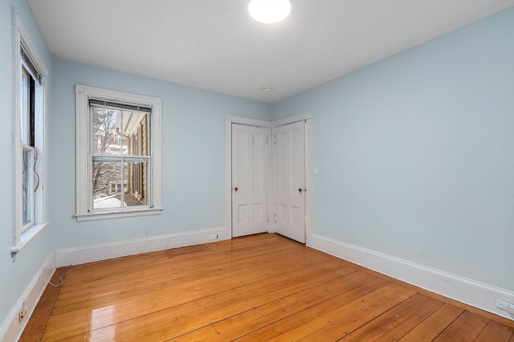 48 Ballard St